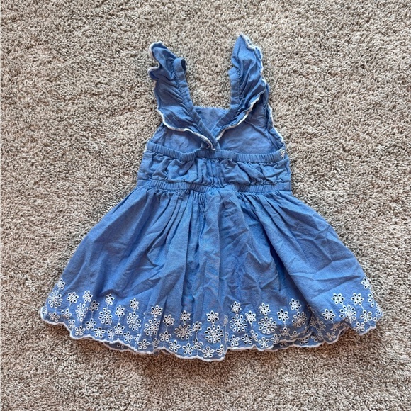 Toddler girls embroidered flutter sleeve dress eyelet blue and white size 2T - Picture 9 of 9